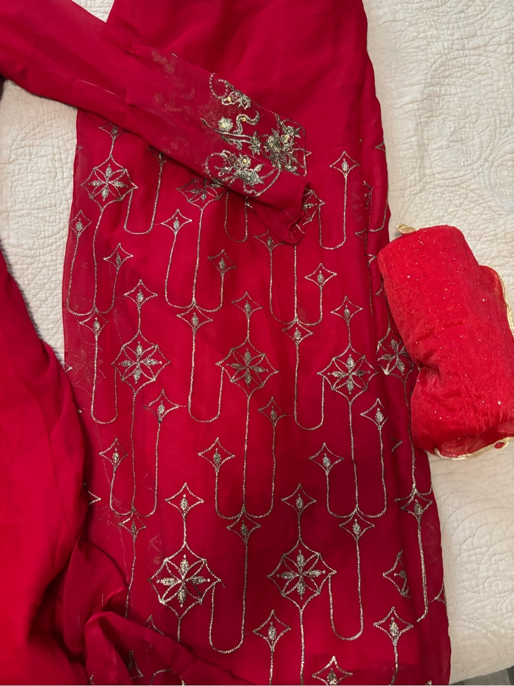 Red Sharara 3 PCs sharara party wedding suites - Picture 4 of 5